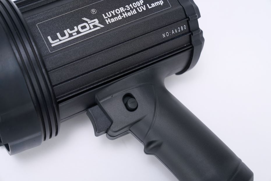 LUYOR-3109P 便携式LED紫外线灯