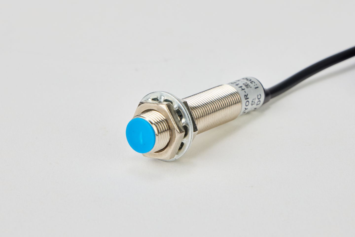 LUYOR-H12系列齿轮转速传感器(pic1) hejpg.jpg